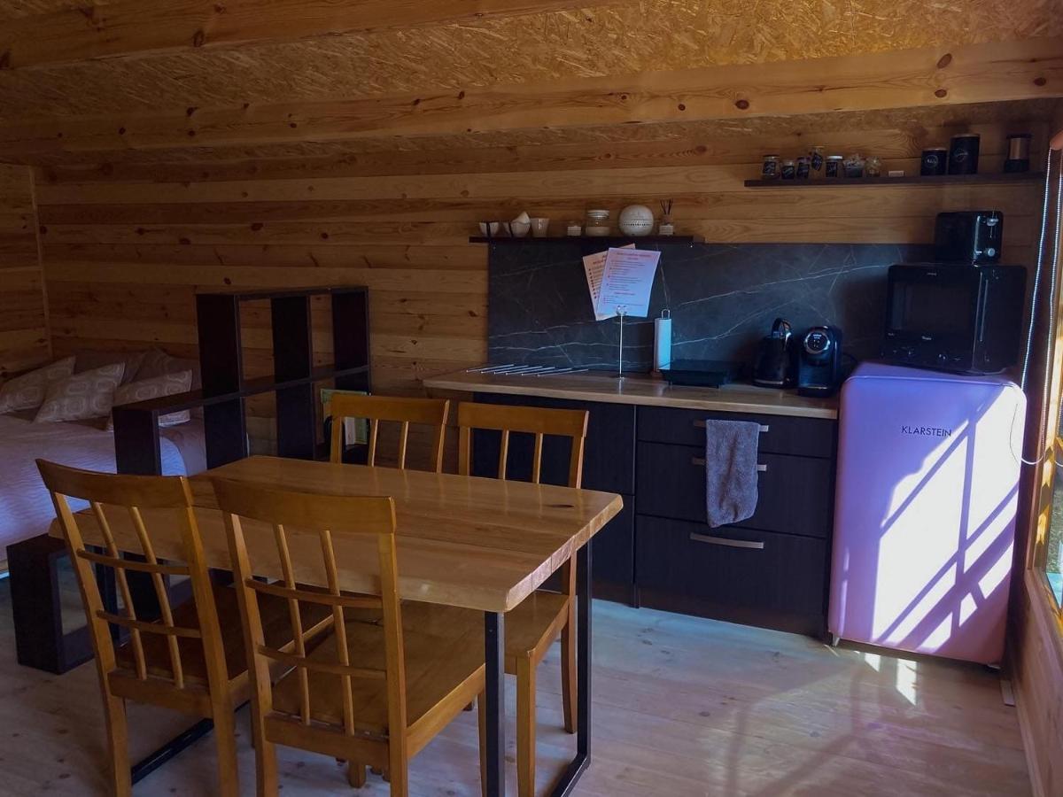 Hostal Starp Debesim Un Zemi Krāslava Exterior foto