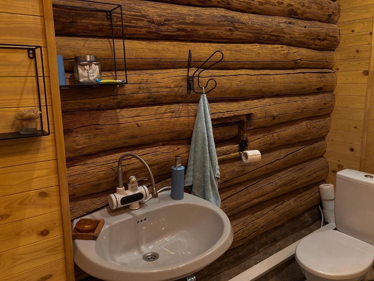 Hostal Starp Debesim Un Zemi Krāslava Exterior foto