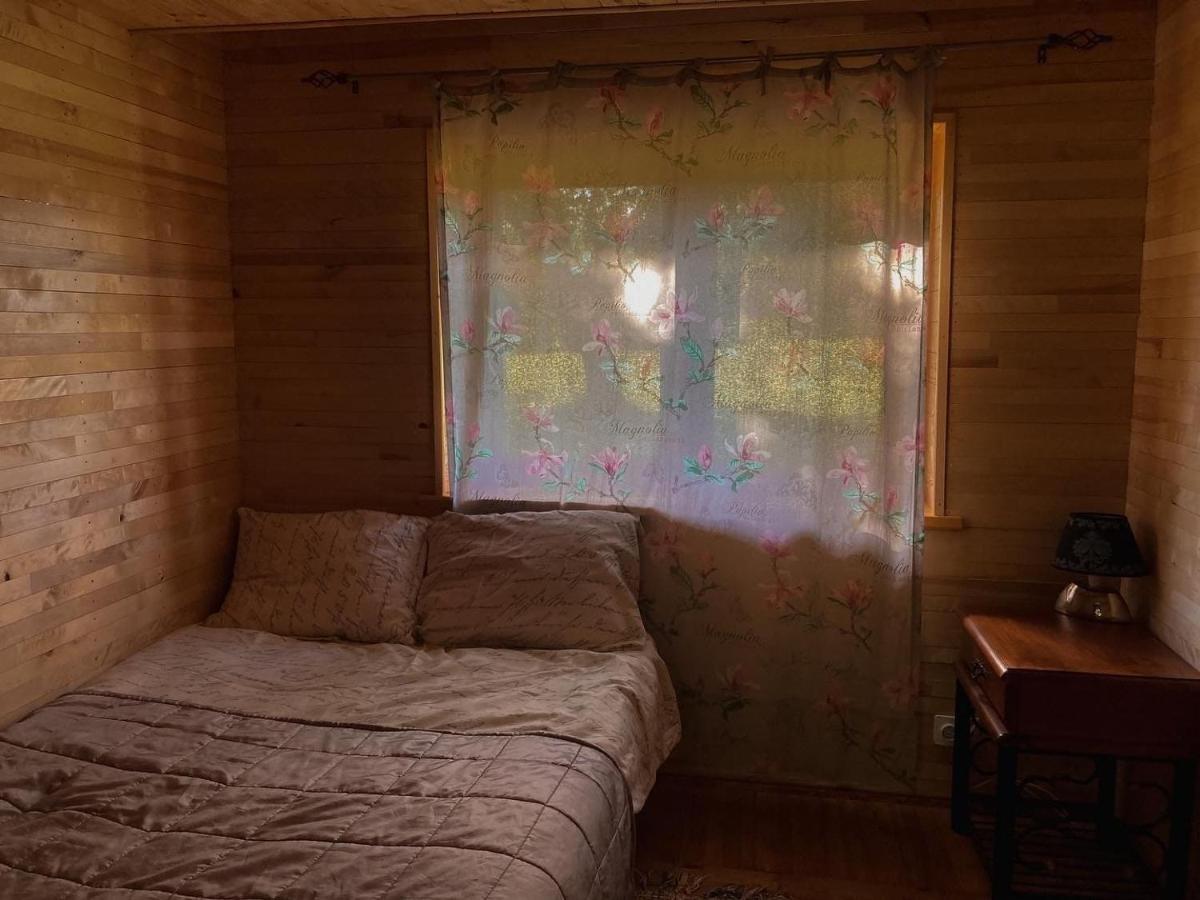 Hostal Starp Debesim Un Zemi Krāslava Exterior foto