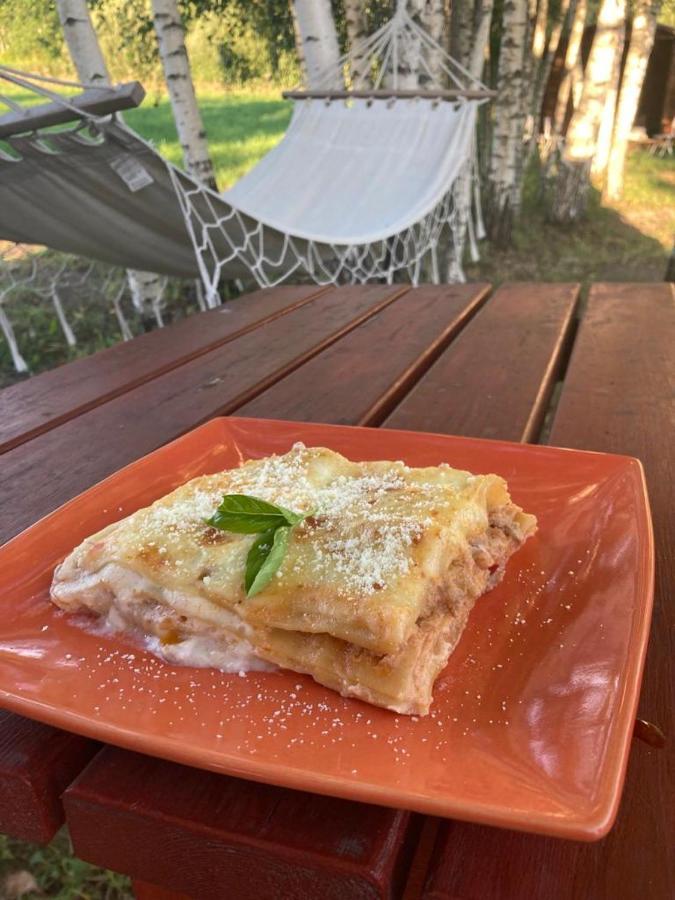 Hostal Starp Debesim Un Zemi Krāslava Exterior foto